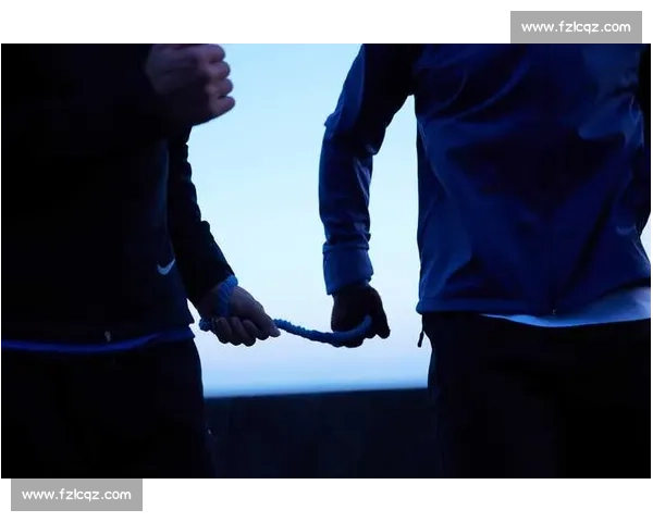 雨幕中绳牵追光：视障跑者与陪跑员的无畏训练